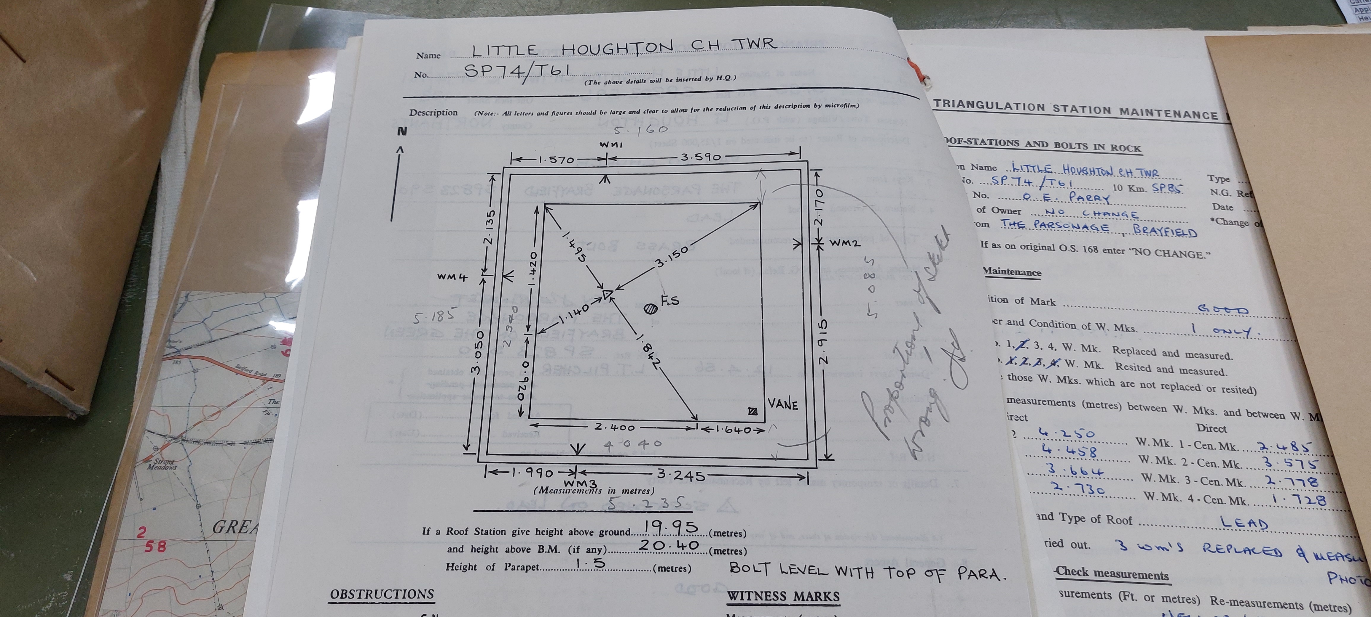 File:Northants-TP12600-LittleHoughtonChTwr-Bolt1.jpg