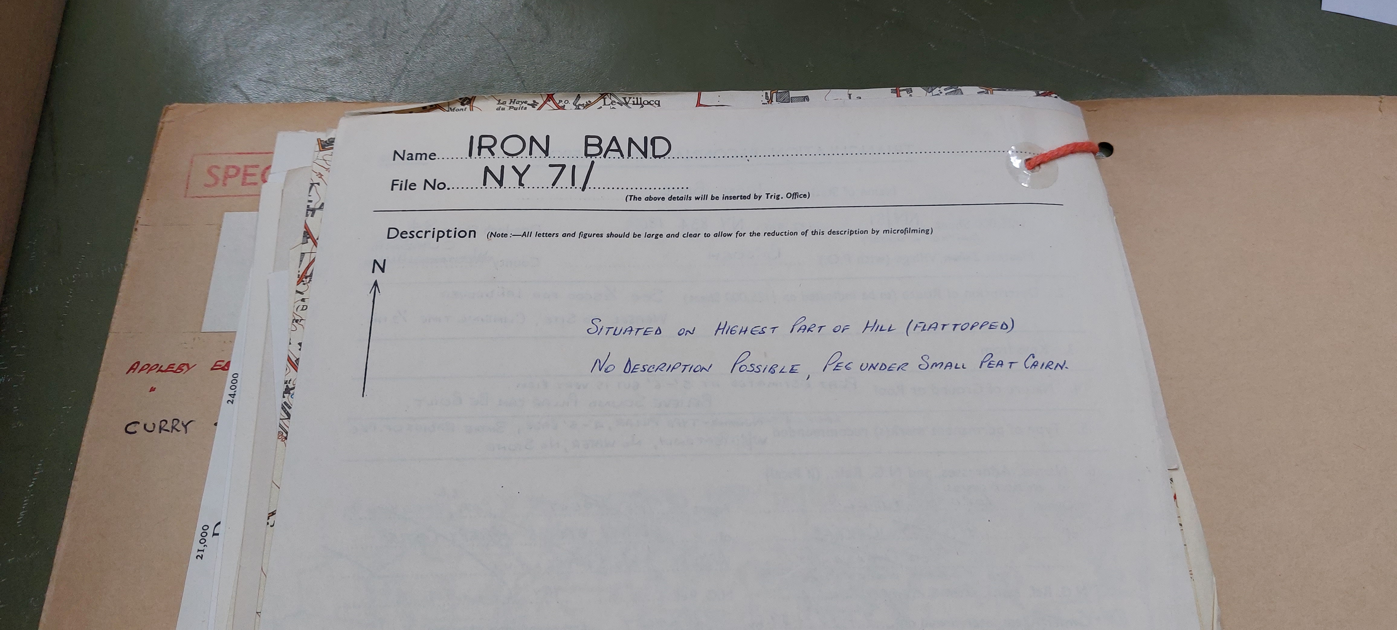 File:Cumbria-TP7466-IronBand-CurryStool1.jpg