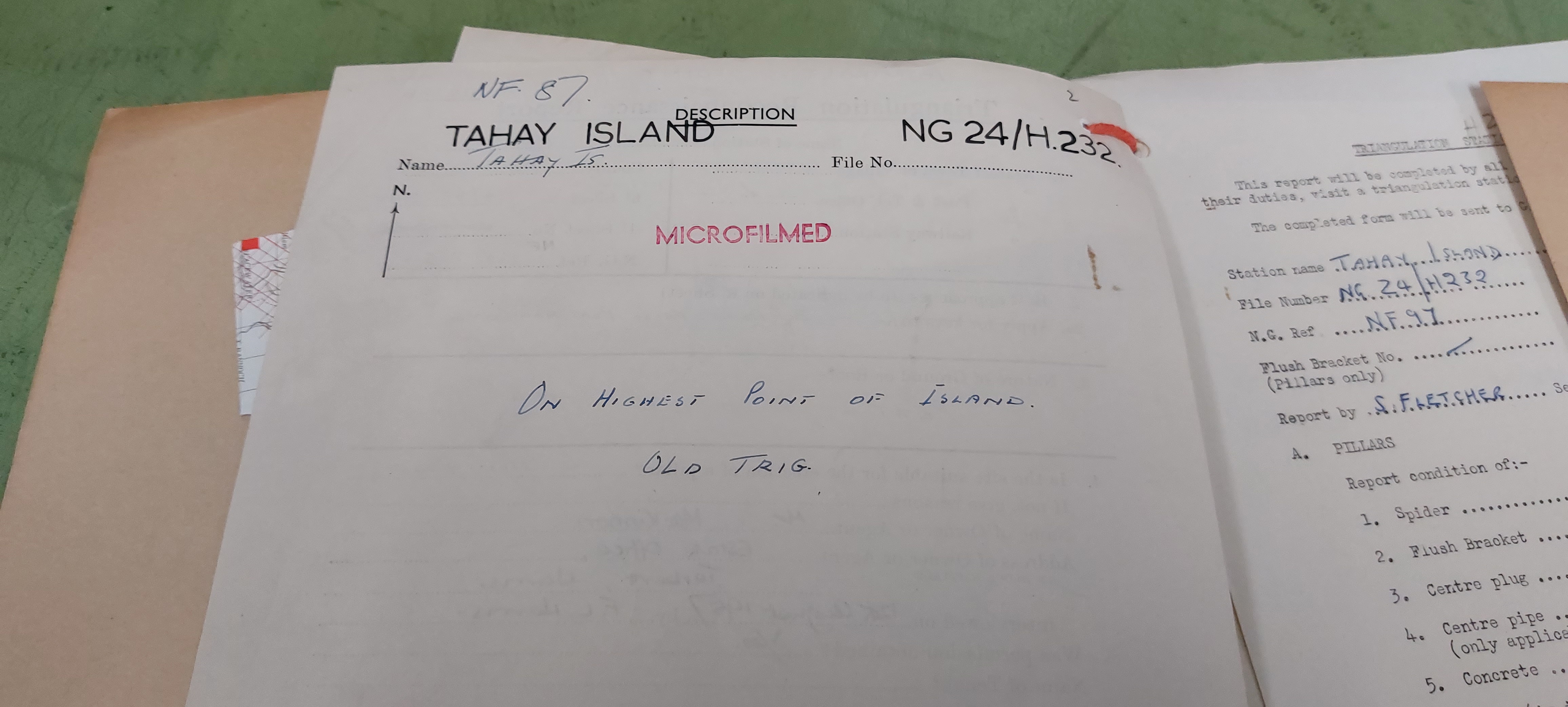 File:WesternIsles-TP8167-TahayIsland-Bolt.jpg