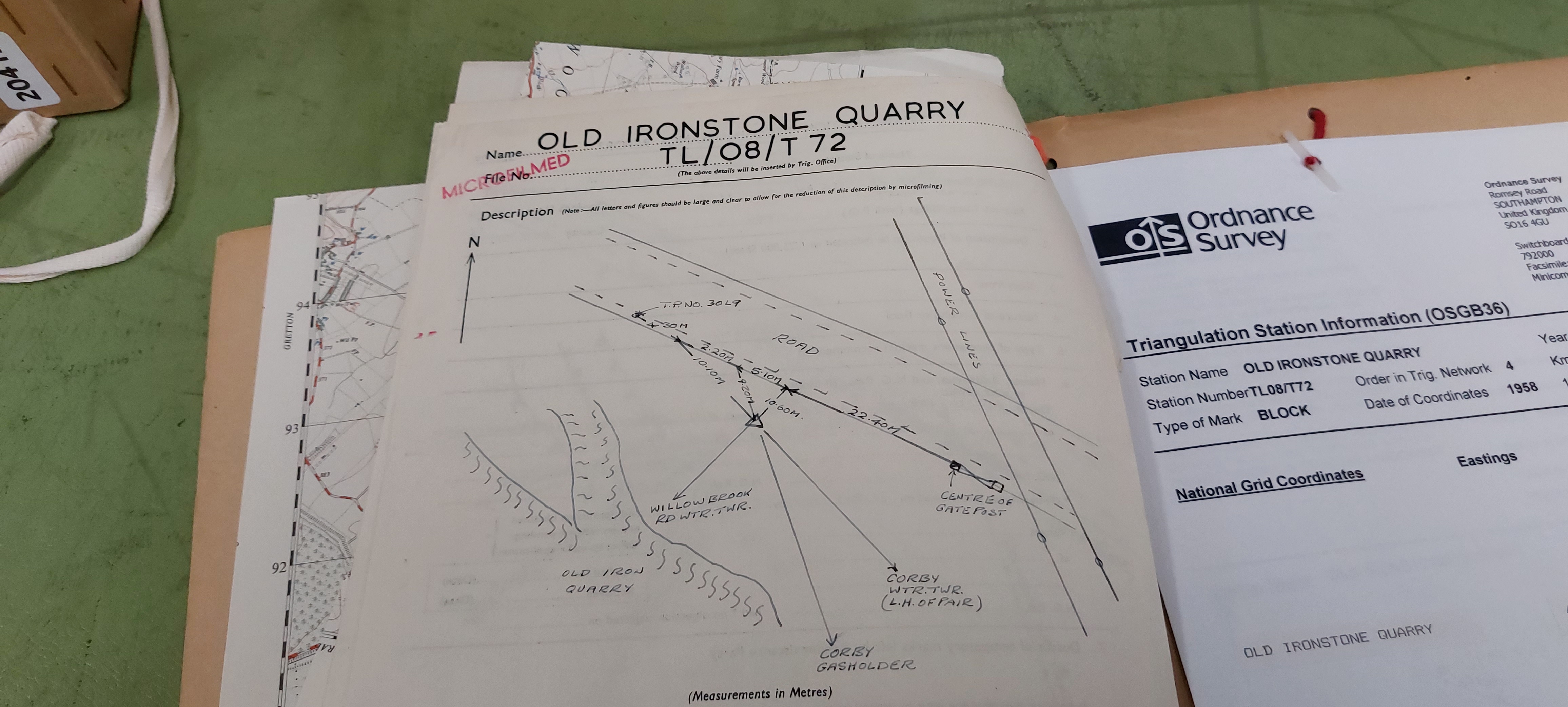 File:Northamptonshire-TP22536-OldIronstoneQuarry-Block.jpg