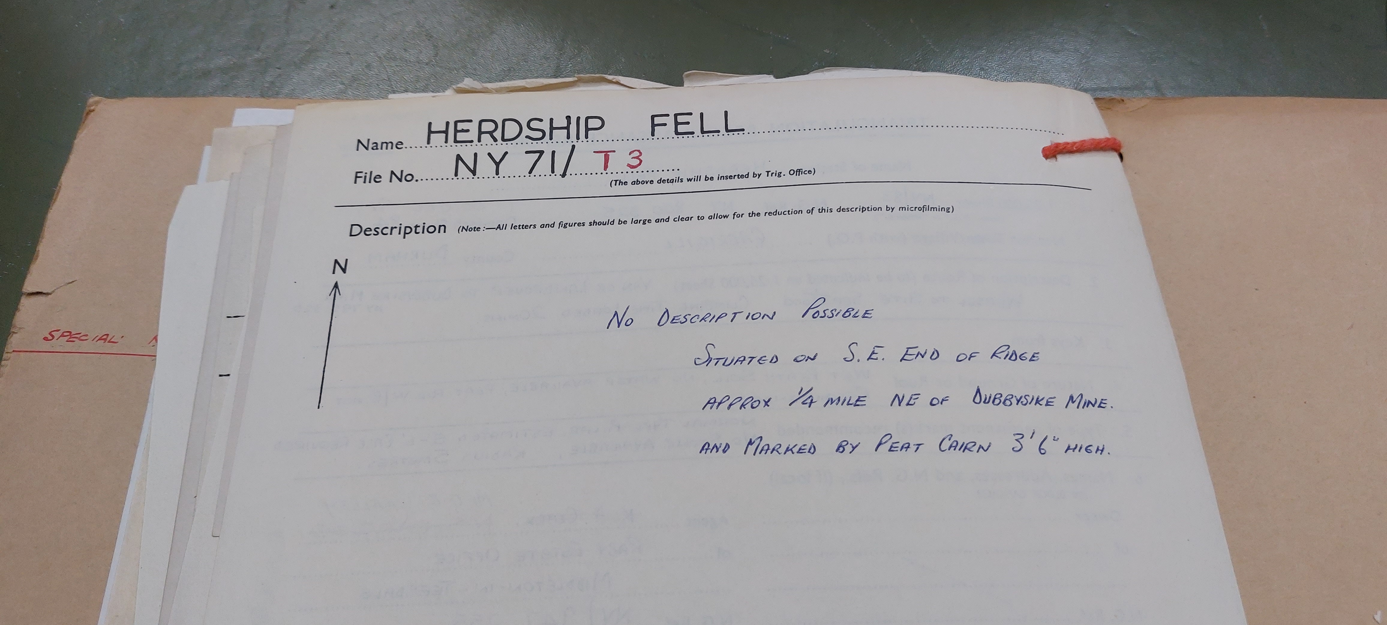 File:Durham-TP7472-HerdshipFell-CurryStool2.jpg